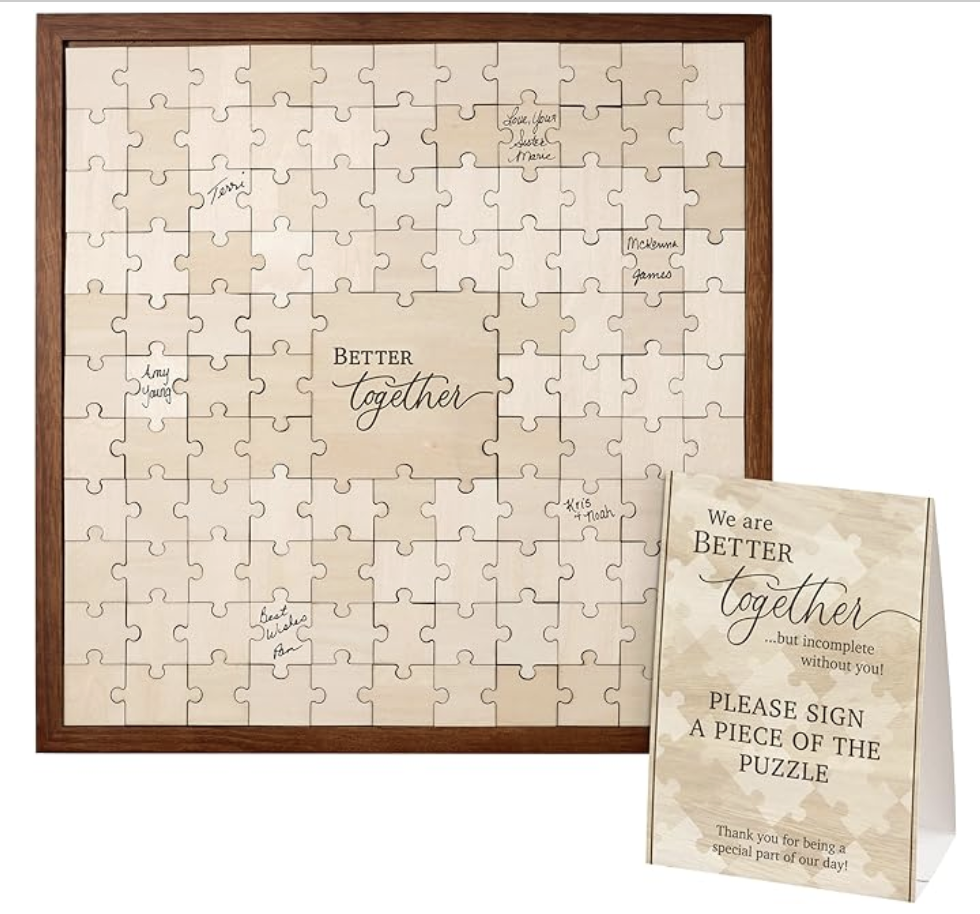 A puzzle makes a unique wedding guest book